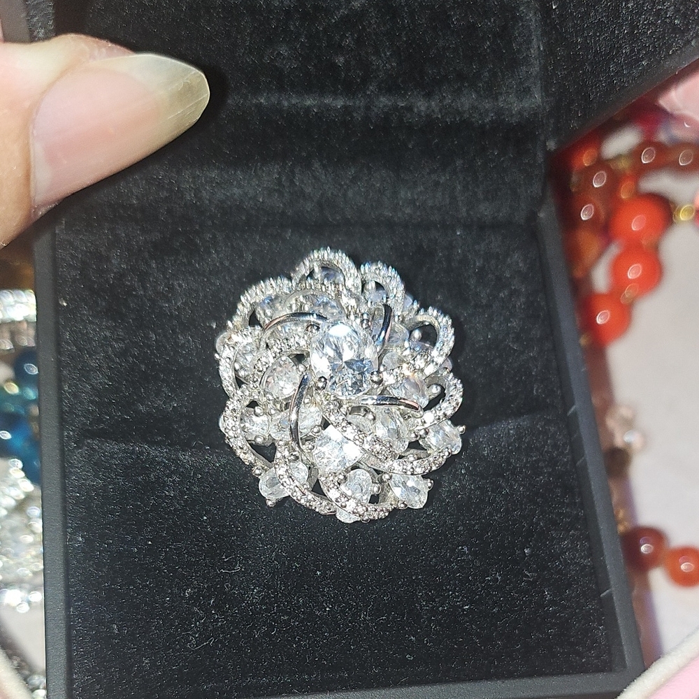 Stunning Cocktail Elegant Evening .925 Stamp Cz Ring 6